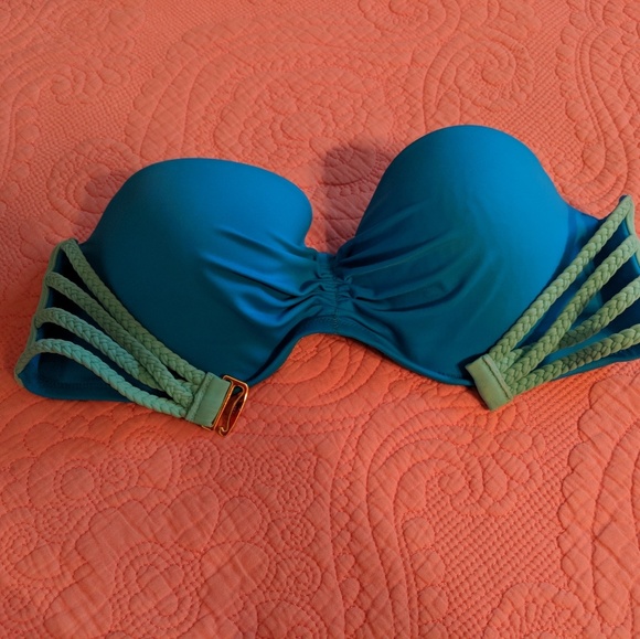 Victoria's Secret bikini top - Picture 4 of 4